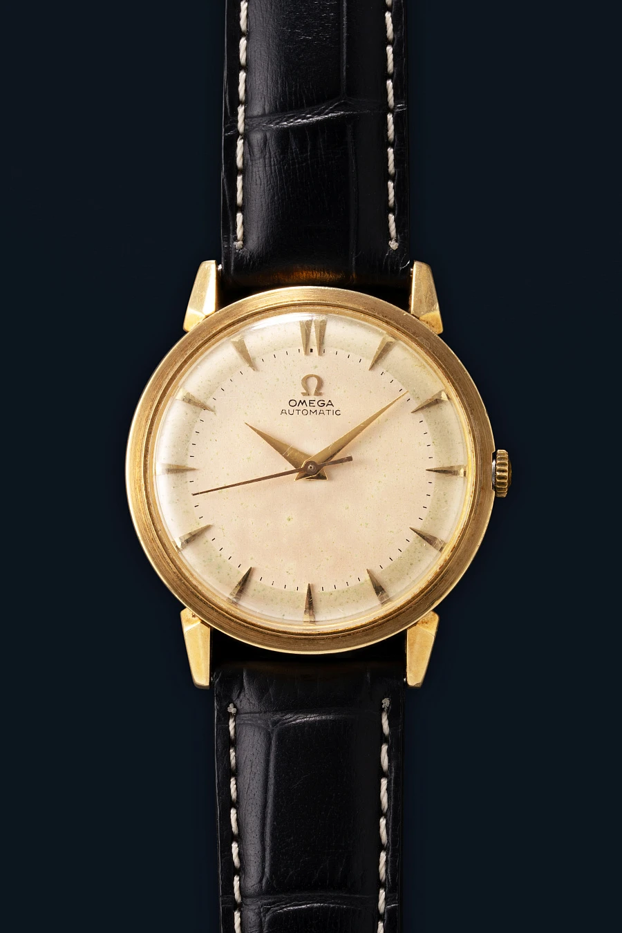 Bumper Automatic Dress Watch Ref. 2710 in 18k Yellow Gold