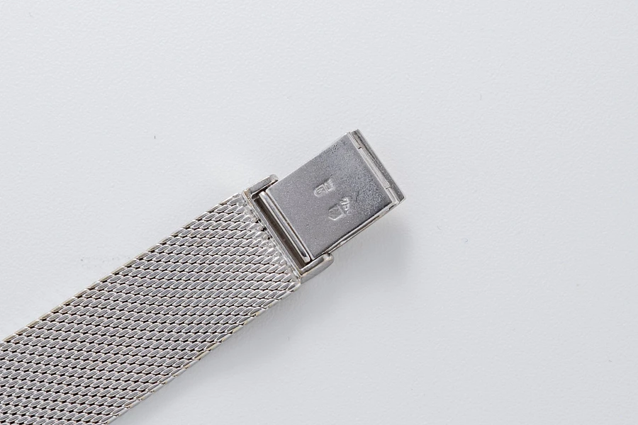 Ladies Watch in 18k White Gold with Diamond Bezel