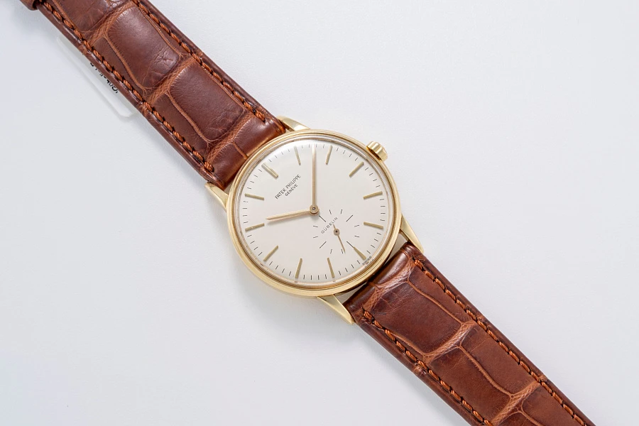 'Gübelin' Double-Signed Calatrava Ref. 3425 in 18k Yellow Gold
