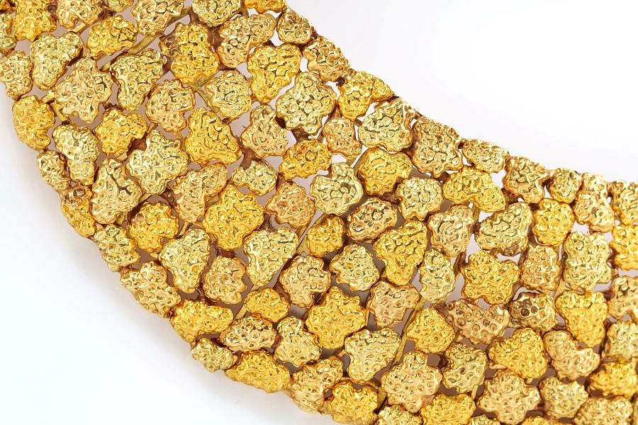 Watch and Jewelry Set in 18k Yellow Gold