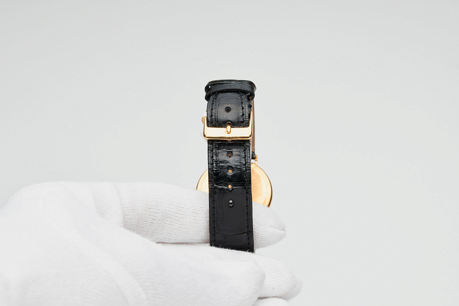 2 Hands 18k yellow gold hand-wound