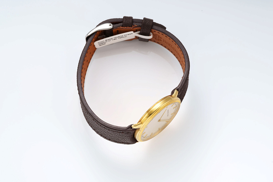Coin Bezel Quartz Dress Watch in 18k Yellow Gold