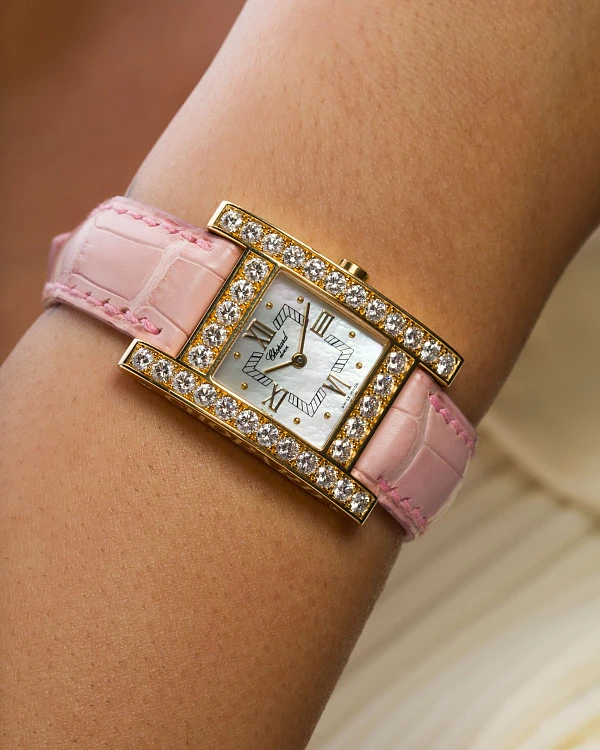 Your Hour Ref. 445-1 in 18k Yellow Gold with Diamonds