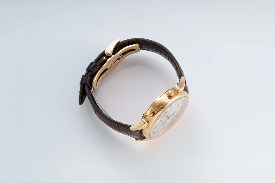 Historiques Cornes des Vaches Chronograph in 18k Rose Gold