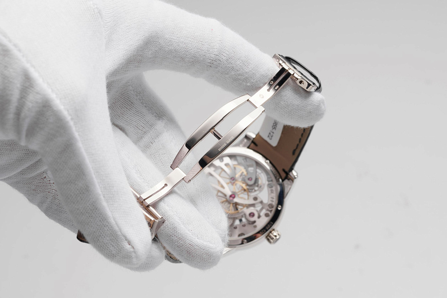 Tourbillon Skeleton Platinum Limited Edition
