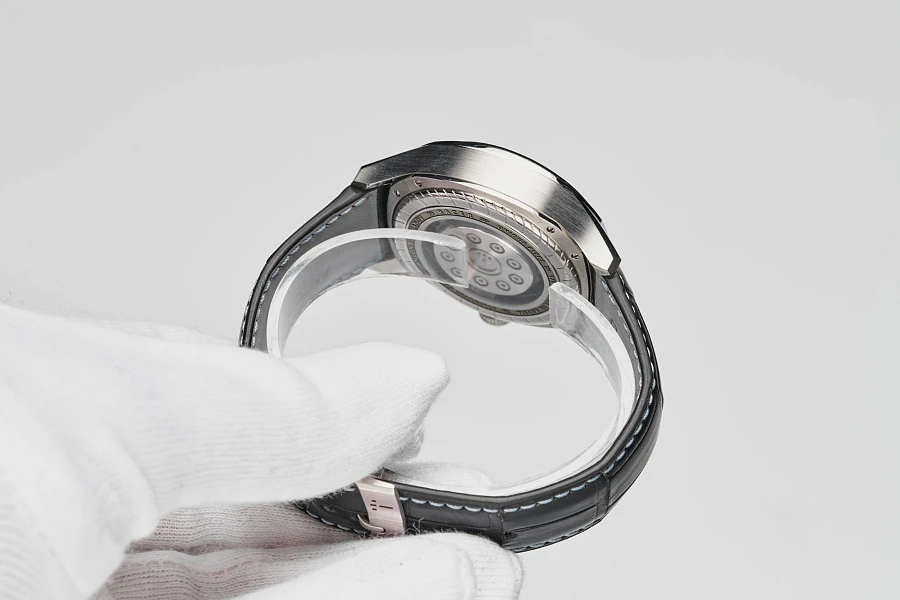 Racer Jumping Hour GMT Piece Unique