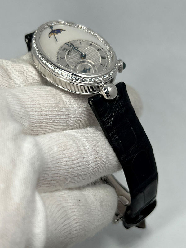 Reine de Naples White Gold MOP Dial
