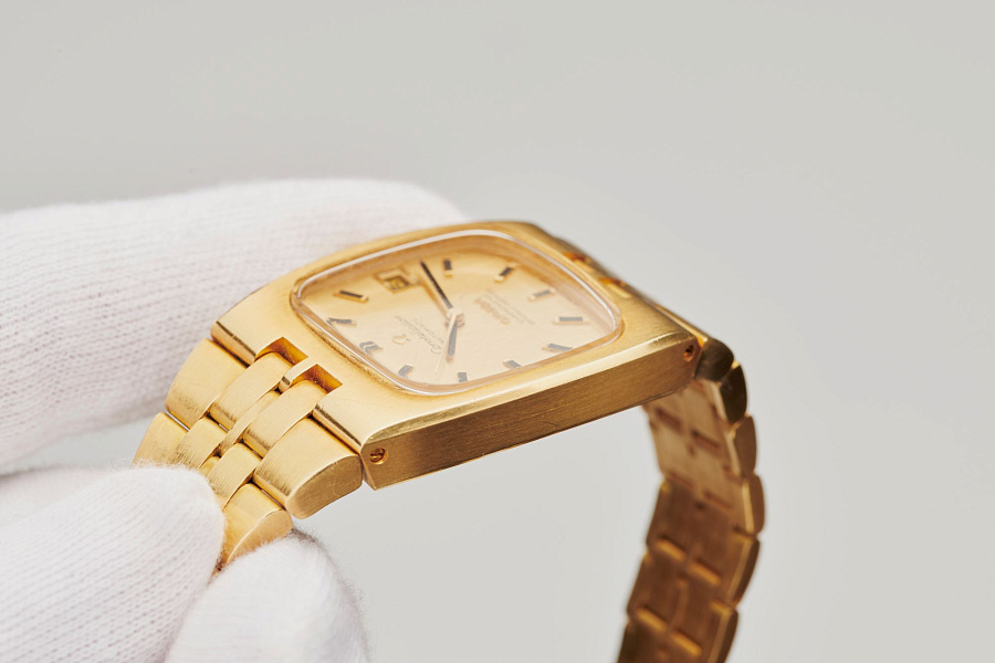Constellation 18K Yellow Gold