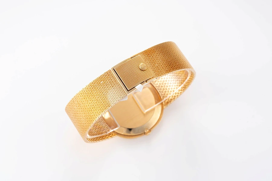Ellipse Quartz Ref. 3879 in 18k Yellow Gold