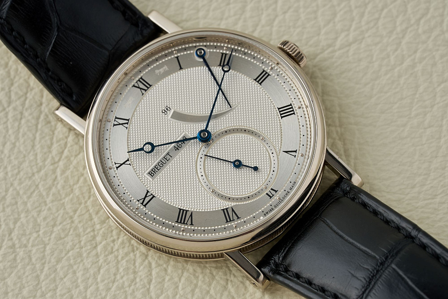 Classique Ref. 5277 in 18k White Gold