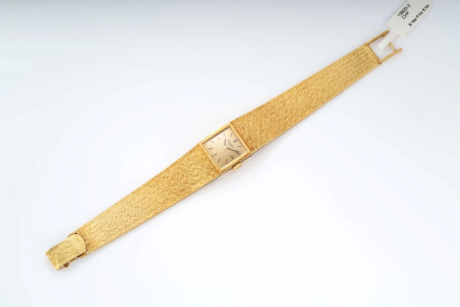 Ladies Watch in 18k Yellow Gold