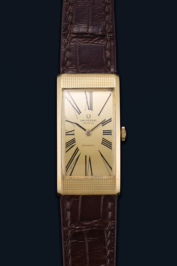 Automatic Curved Watch Ref. 124105 in 18k Yellow Gold