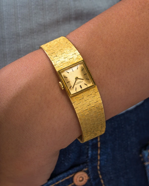 Ladies Watch in 18k Yellow Gold
