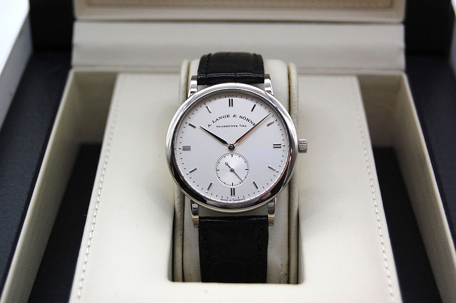Saxonia 18k White Gold