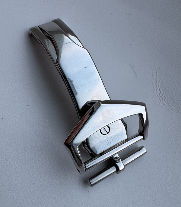 16mm Chevron-style Deployment Clasp in Platinum 950