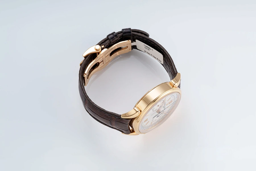Historiques Cornes des Vaches Chronograph in 18k Rose Gold