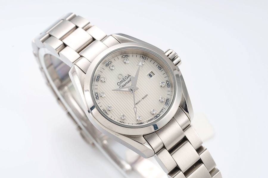 Ladies Aquaterra in Stainless Steel with Mother of Pearl Dial