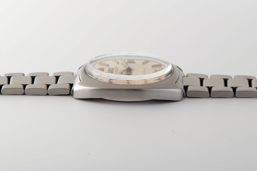 1970s Cushion Case Electronic Tuning Fork Watch