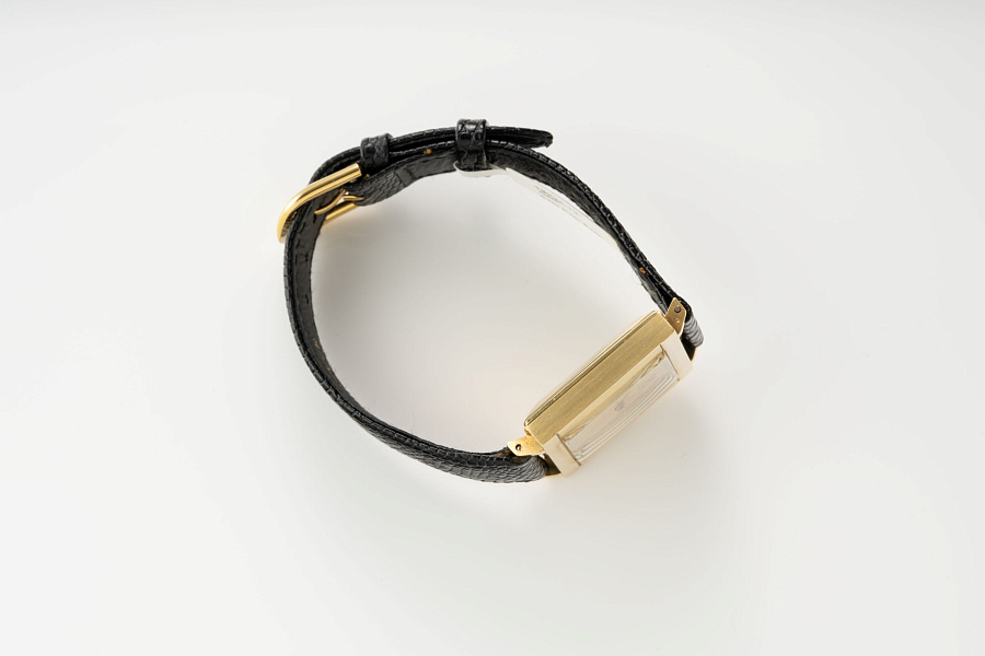 Automatic Square Ref. 14249 SC in 18k Yellow Gold