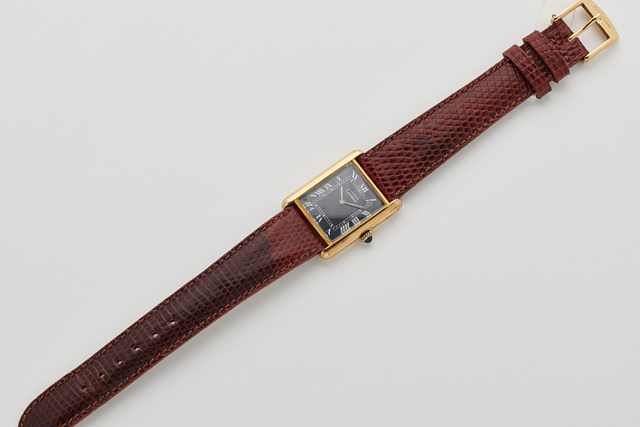 Tank Vermeil Hand-wound Black