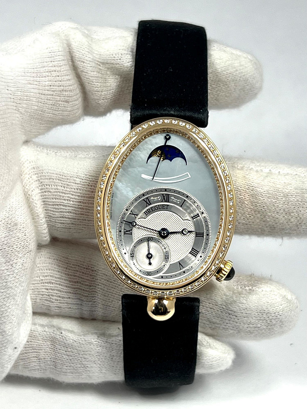 Reine de Naples Yellow Gold MOP Dial