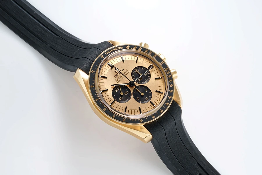 Speedmaster in 18k Yellow Gold