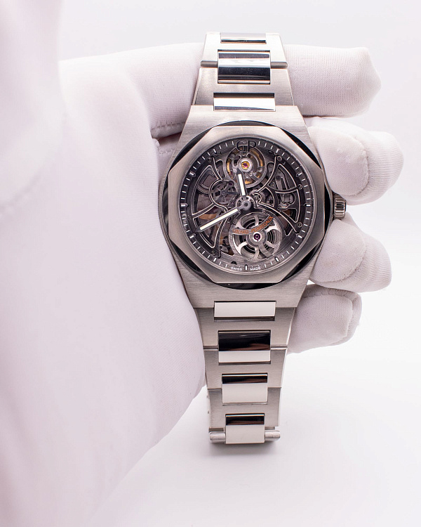 Laureato skeleton