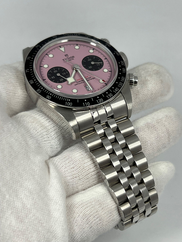 Heritage Black Bay Chronograph Inter Miami Pink 79360