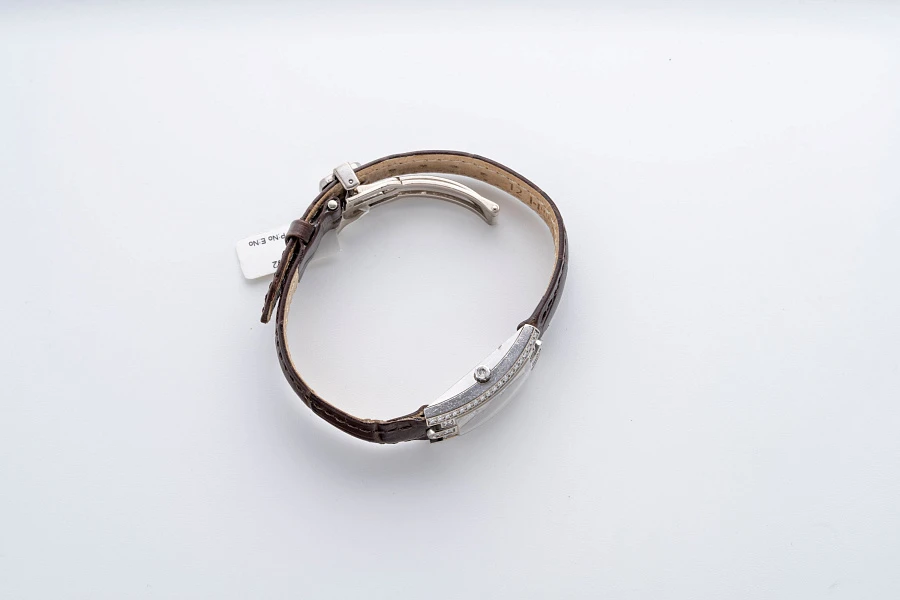 Ladies Watch with Diamonds in 18k White Gold