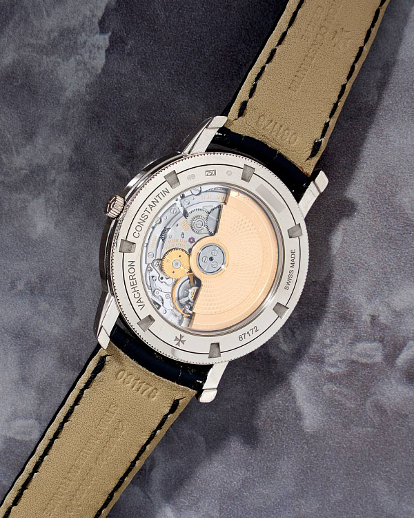 Patrimony Traditionnelle Date Automatic White Gold