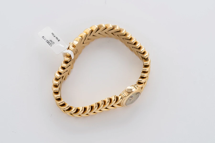 Ladies Watch Ref. 7001 in 18k Yellow Gold