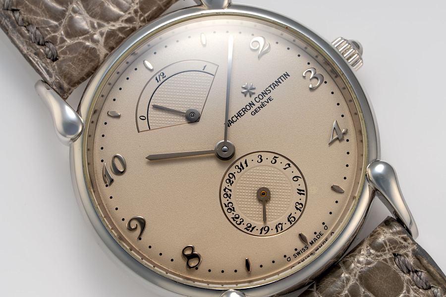 Cornes de Vache Ref. 48100/3 in 18k White Gold