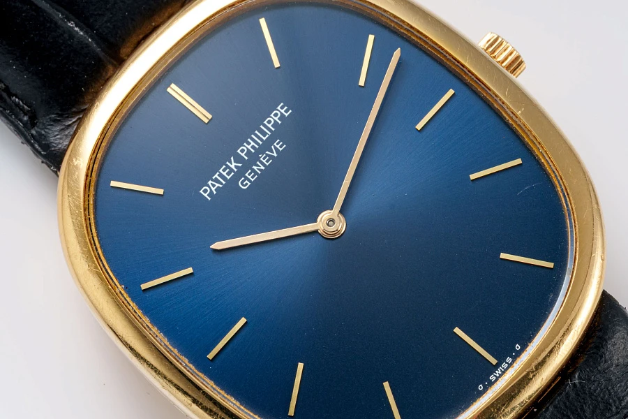 Ellipse Quartz Ref. 3838 in 18k Yellow Gold