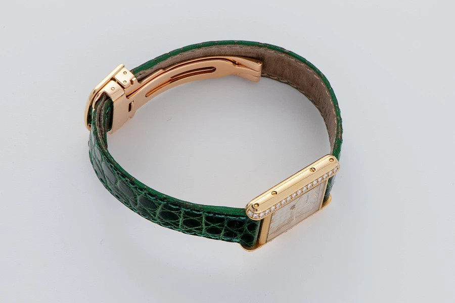Tank Louis Ref. 11511 in 18k Yellow Gold with Diamonds