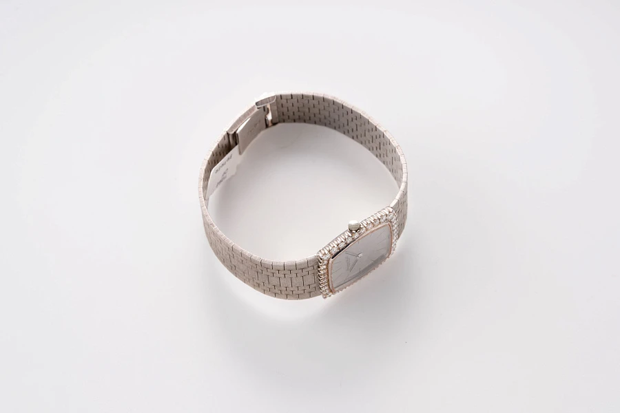Ladies Watch with Diamonds in 18k White Gold