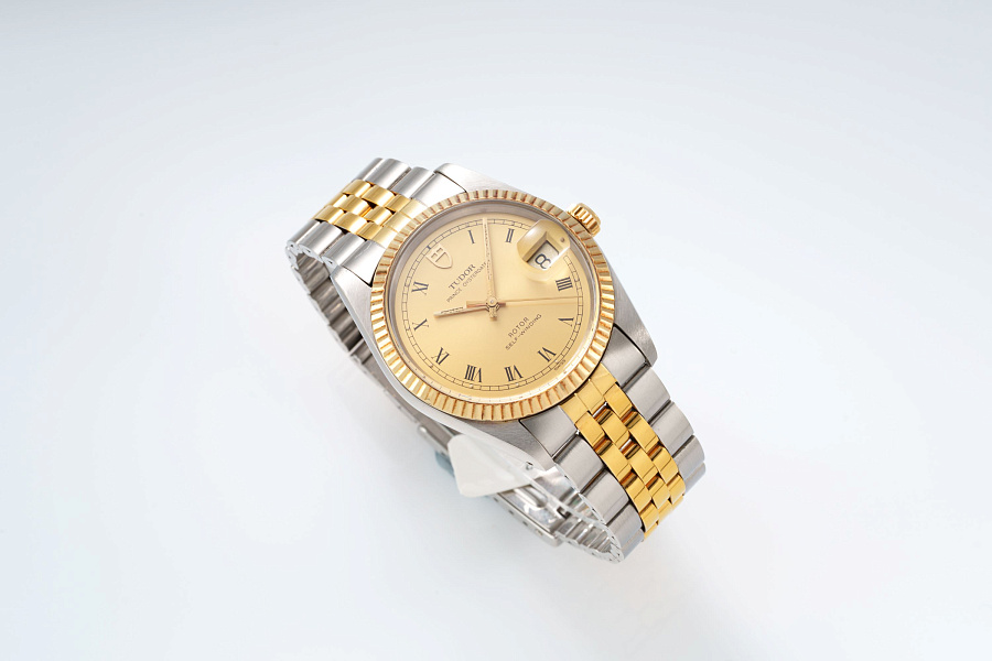 Price Oysterdate Bicolor