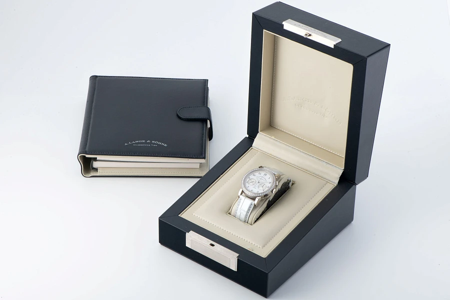 1815 Chronograph Ref. 823.029 with Mother of Pearl Dial in 18k White Gold