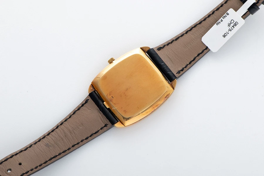 Ultra Thin Automatic Cushion Case Watch Ref. 2045 in 18k Yellow Gold