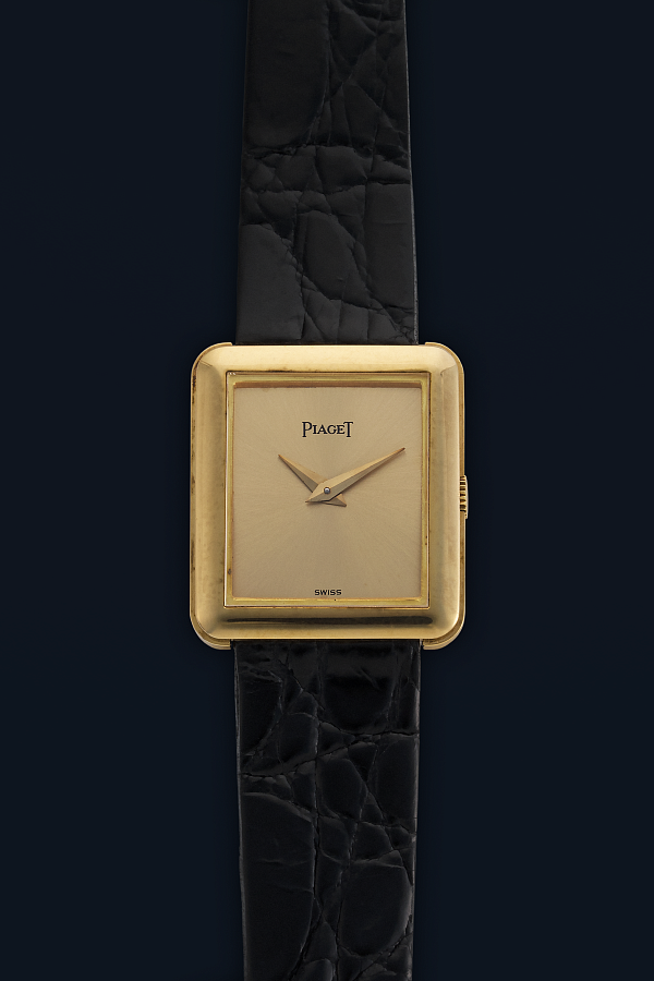 Tank Ref. 41542 in 18k Yellow Gold