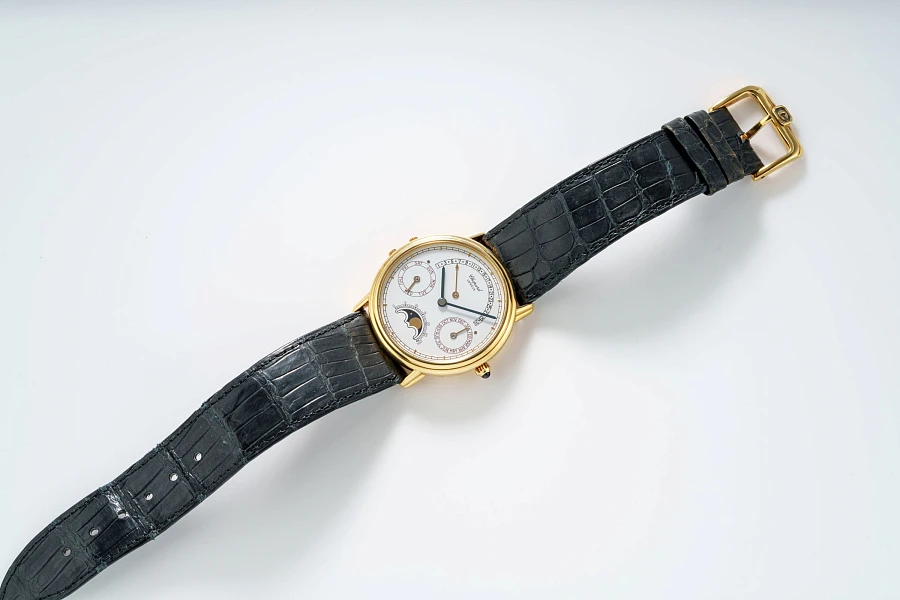 Luna D'Oro Triple Calendar Ref. 1095 in 18k Yellow Gold