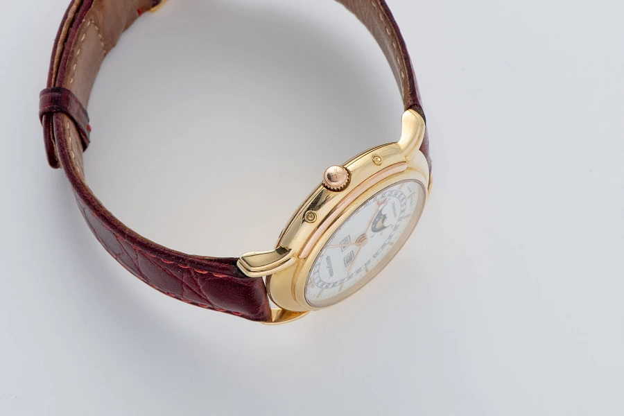 Triple Calendar Ref. 170.7.84 in 18k Yellow Gold