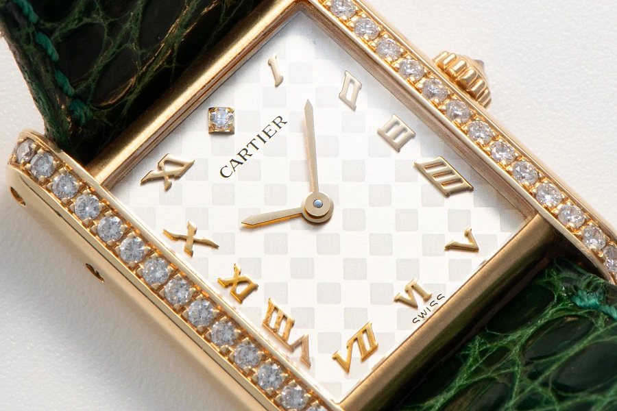 Tank Louis Ref. 11511 in 18k Yellow Gold with Diamonds