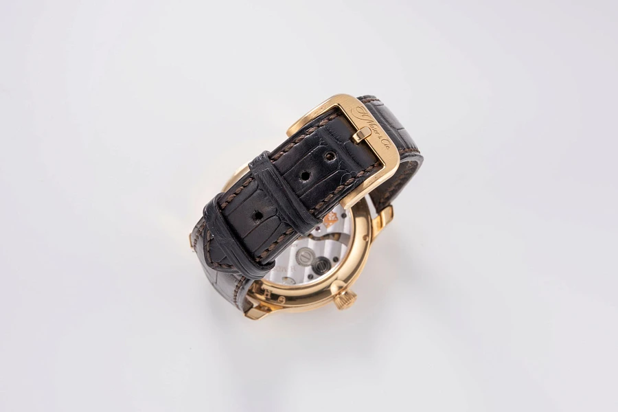 Endeavour Ref. 1321-0114 in 18k Rose Gold