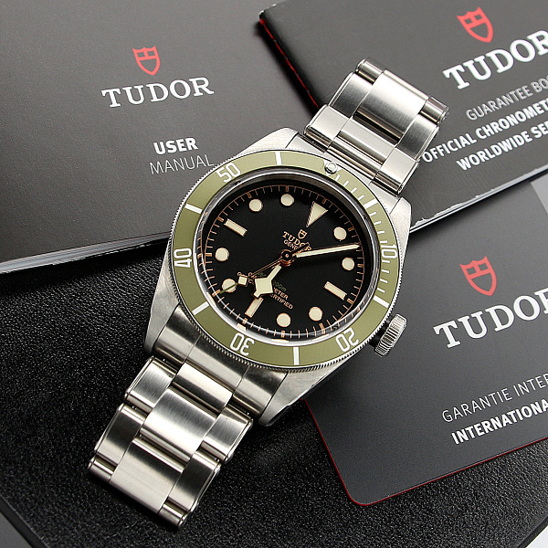 Harrods Edition Black Bay