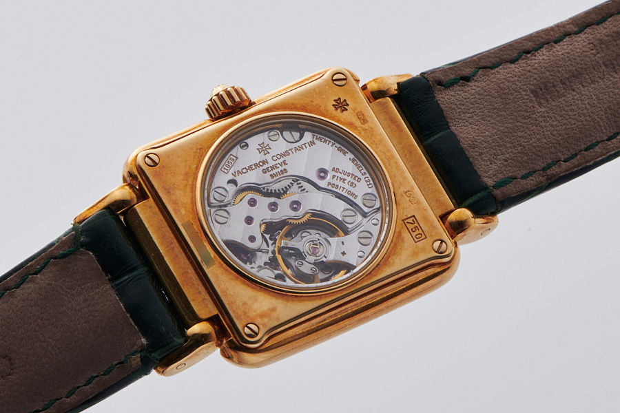 Green Stone Dial Ladies Watch in 18k Yellow Gold