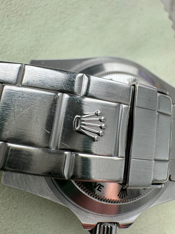 Sea-Dweller 4000 Ref. 16600 in Stainless Steel