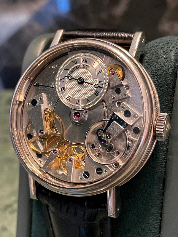 Tradition 7037 White Gold