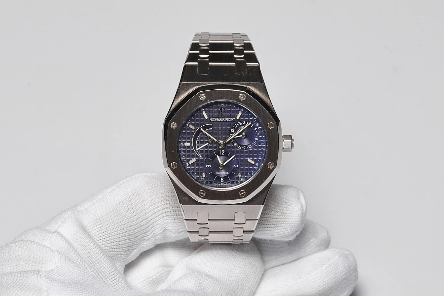 Royal Oak Dual Time 30th Anniversary