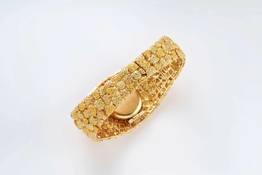 Watch and Jewelry Set in 18k Yellow Gold