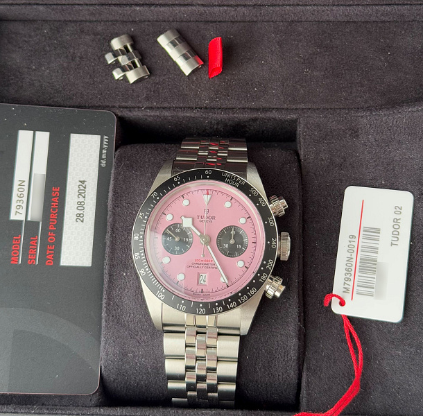 Heritage Black Bay Chronograph Inter Miami Pink 79360